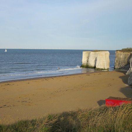Bella, Two Bedroom Apartment Close To The Beach Margate Exteriör bild